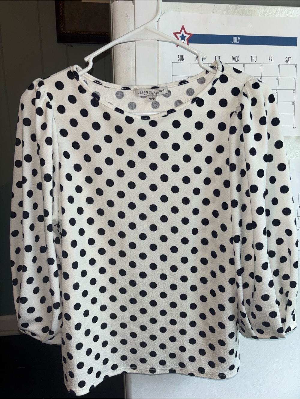 Green Envelope Black-and-White Polka Dot Puff Sleeve Blouse